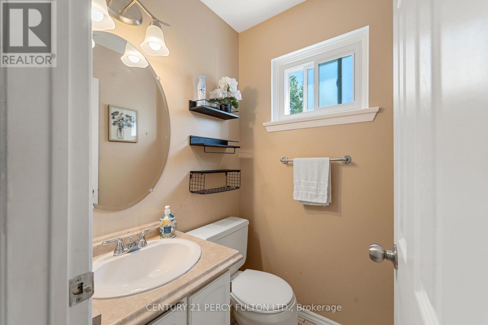 98 Doreen Crescent, Clarington, Ontario  L1C 3W8 - Photo 12 - E13795092