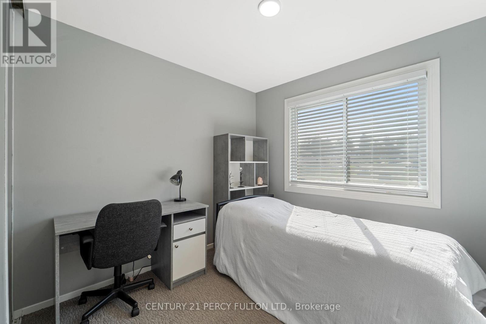 98 Doreen Crescent, Clarington, Ontario  L1C 3W8 - Photo 15 - E13795092