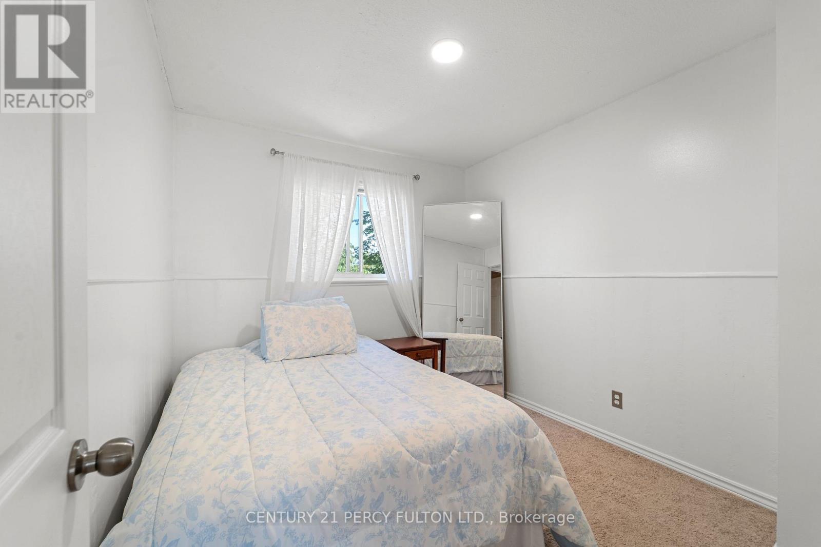 98 Doreen Crescent, Clarington, Ontario  L1C 3W8 - Photo 18 - E13795092