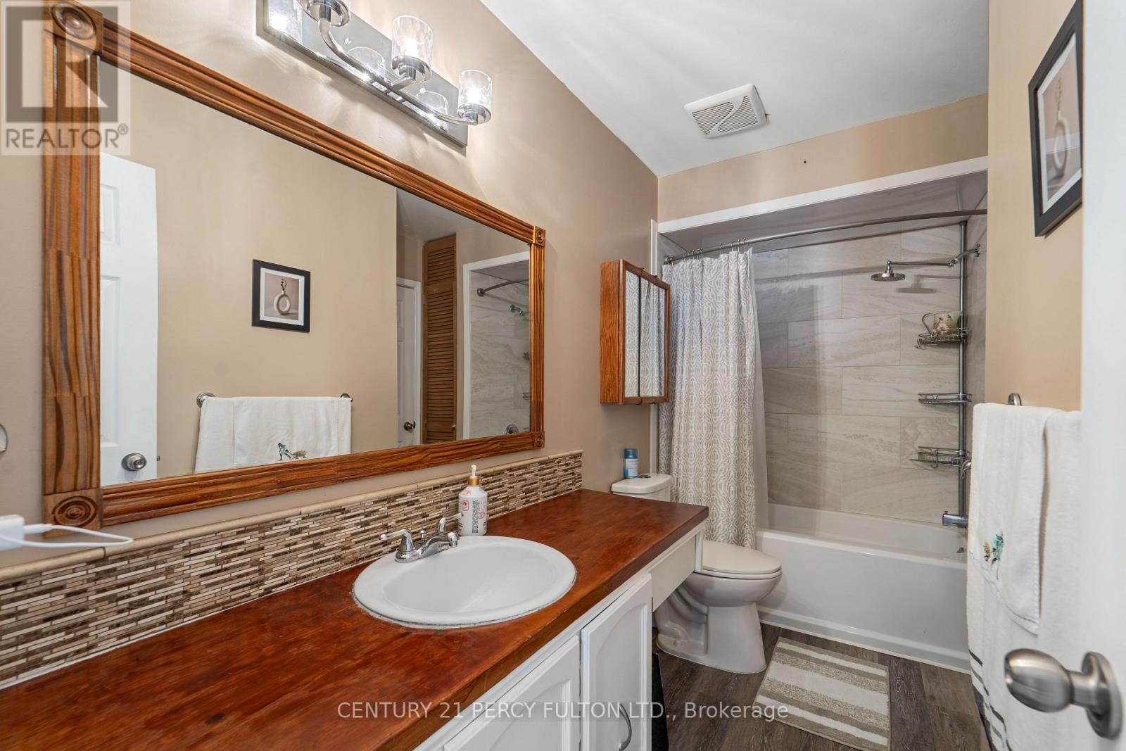 98 Doreen Crescent, Clarington, Ontario  L1C 3W8 - Photo 20 - E13795092
