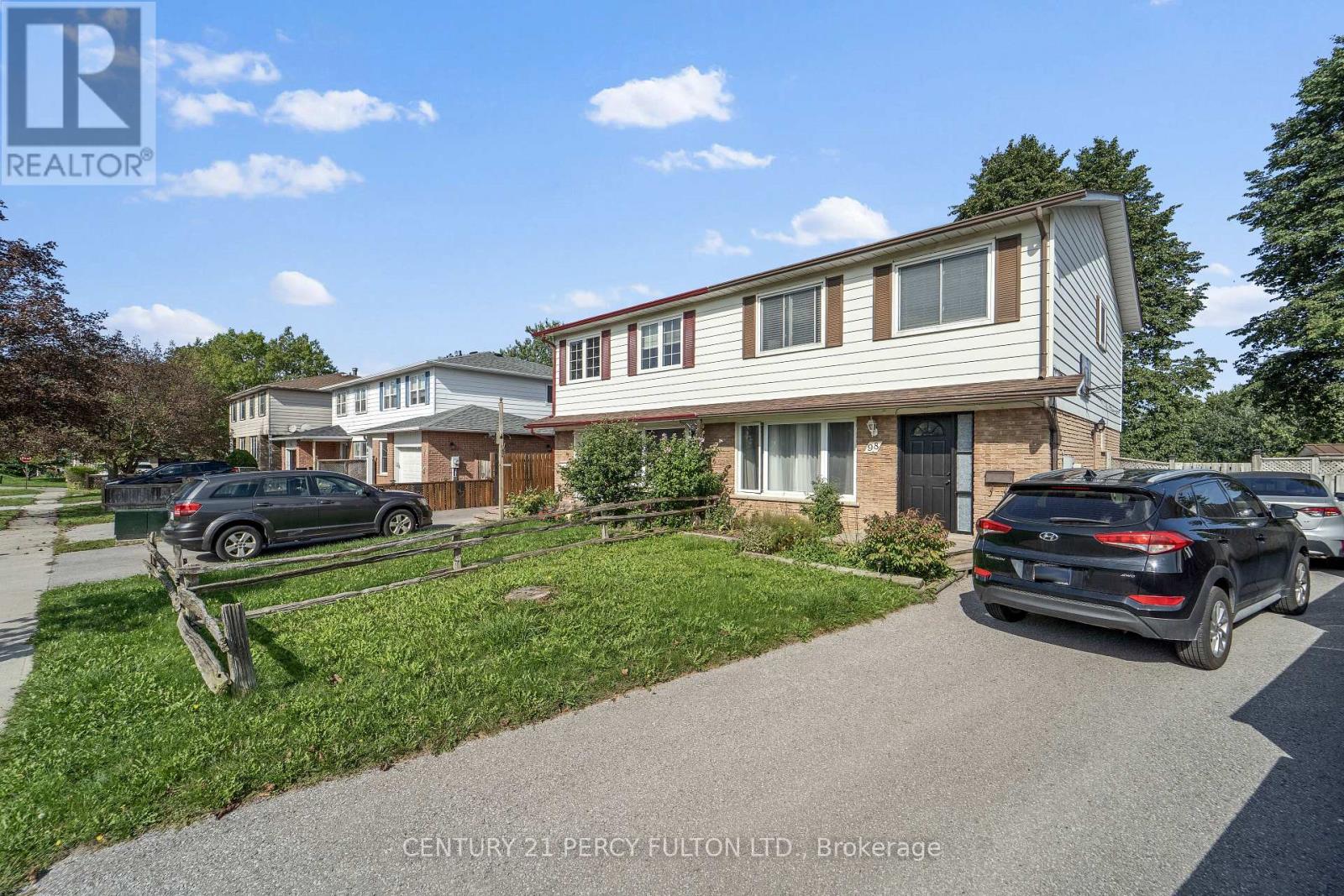 98 Doreen Crescent, Clarington, Ontario  L1C 3W8 - Photo 3 - E13795092