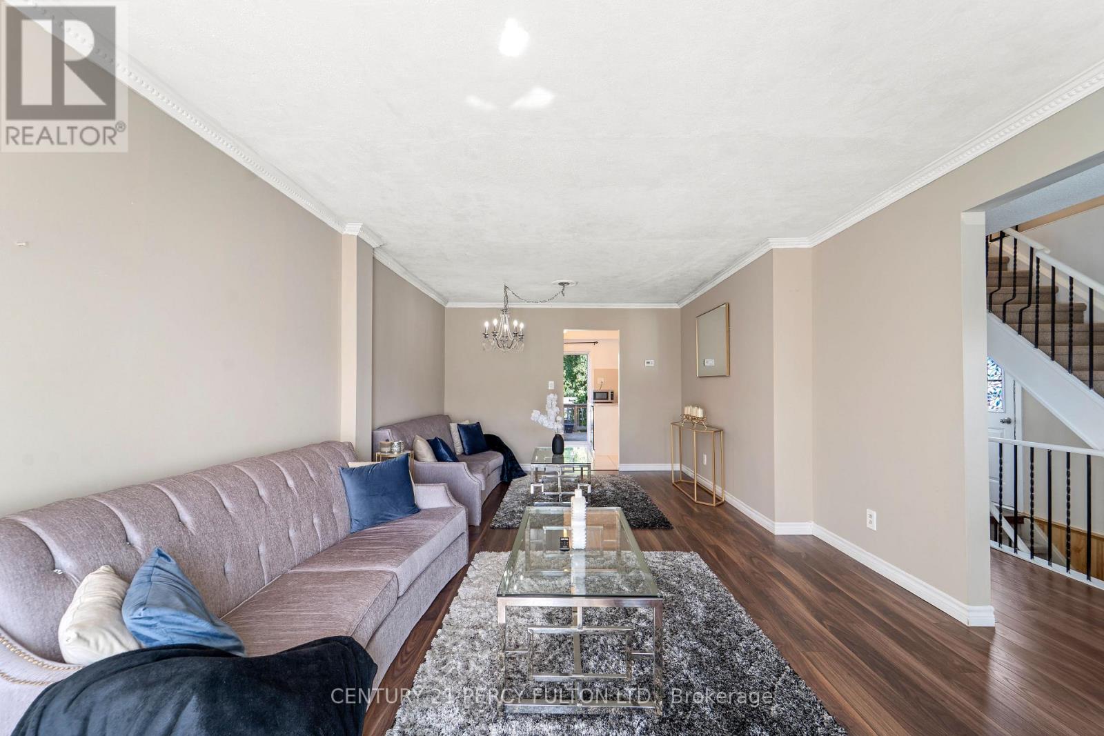 98 Doreen Crescent, Clarington, Ontario  L1C 3W8 - Photo 6 - E13795092