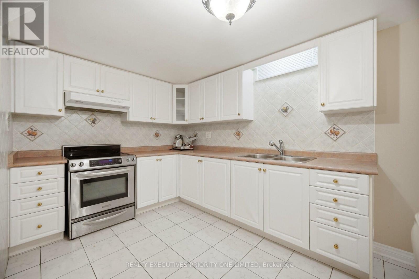 139 Jade Crescent, Vaughan (West Woodbridge), Ontario  L4L 6M1 - Photo 37 - N13795000