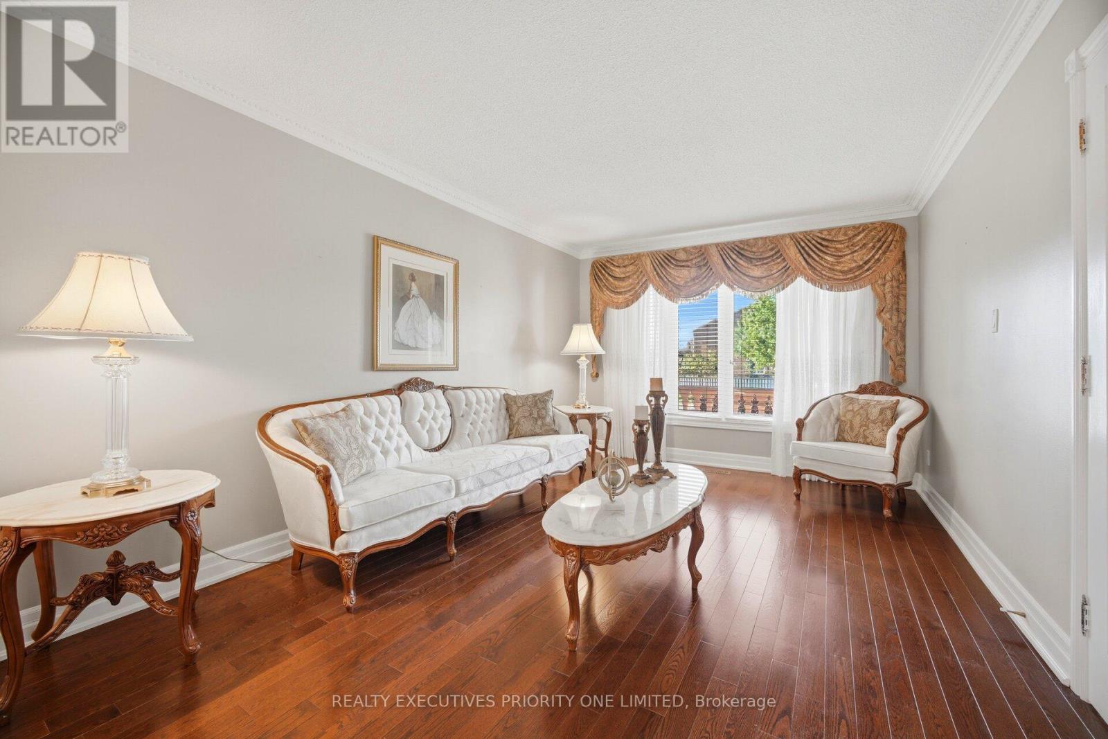 139 Jade Crescent, Vaughan (West Woodbridge), Ontario  L4L 6M1 - Photo 5 - N13795000