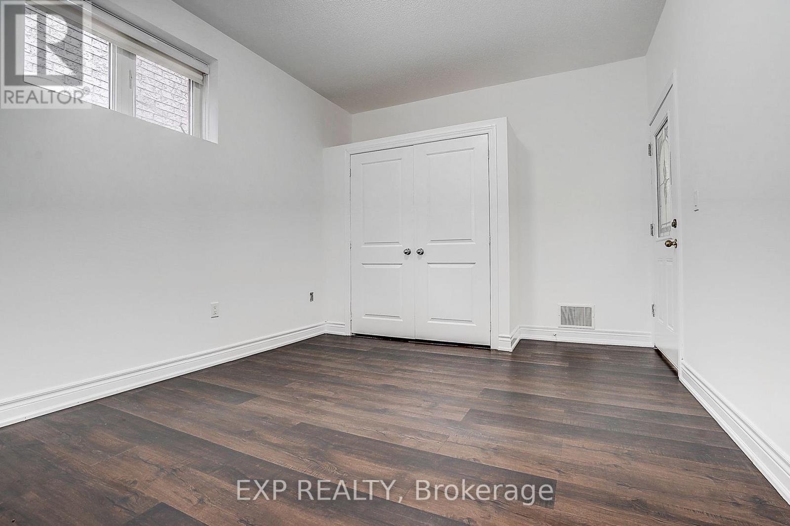 574 Sweetwater Crescent, Newmarket (Glenway Estates), Ontario  L3X 0H6 - Photo 32 - N13795100