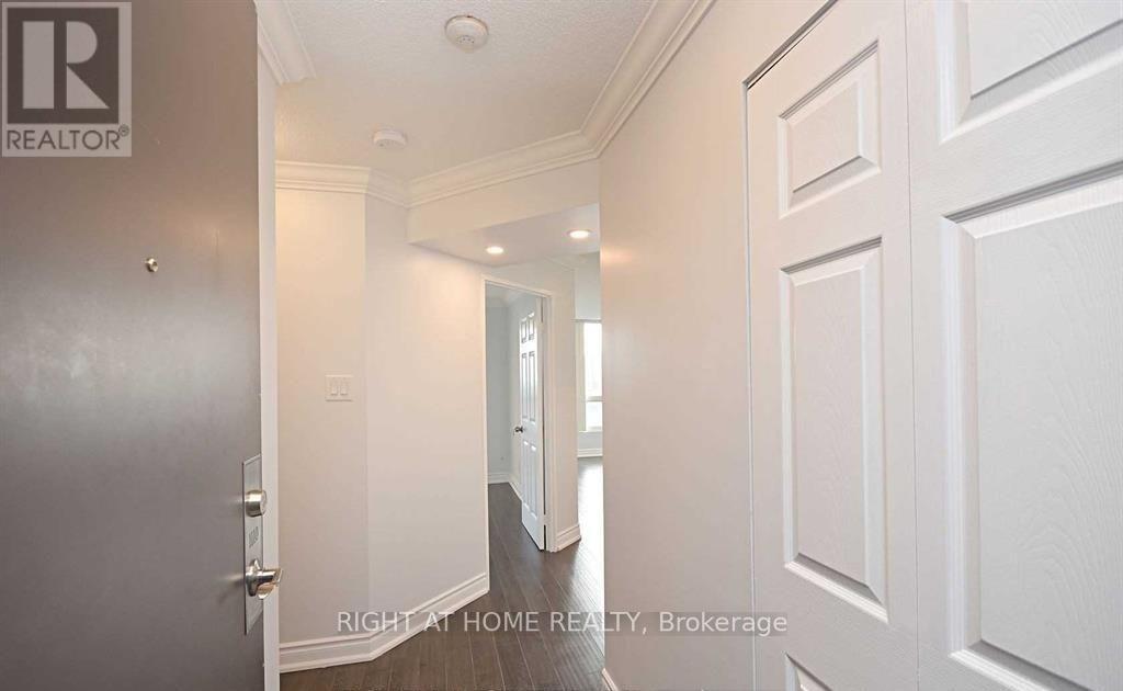 1110 - 4450 Tucana Court, Mississauga (Hurontario), Ontario  L5R 3R4 - Photo 8 - W13794954