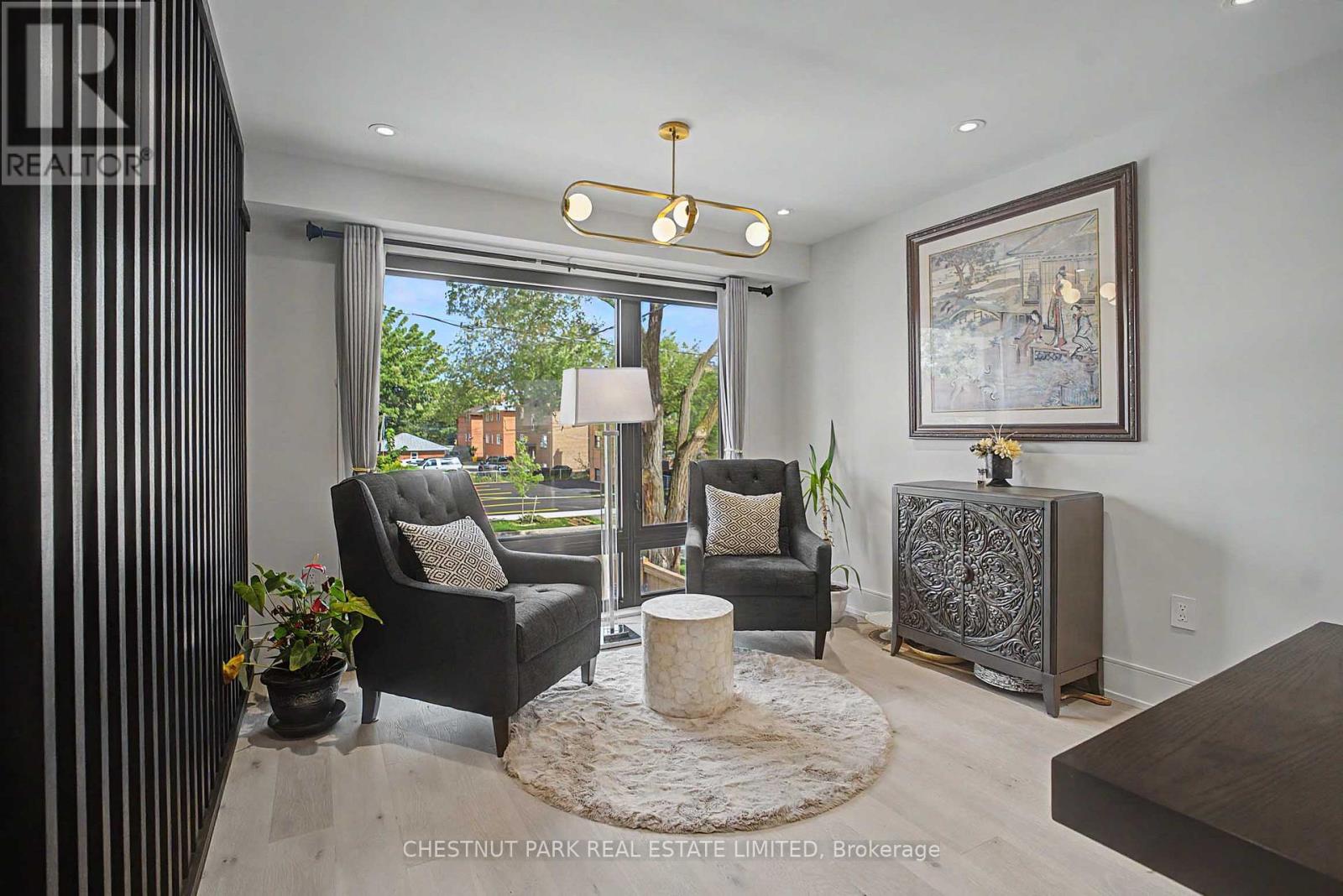 150 Sheldon Avenue, Toronto, Ontario  M8W 4L6 - Photo 11 - W13794984