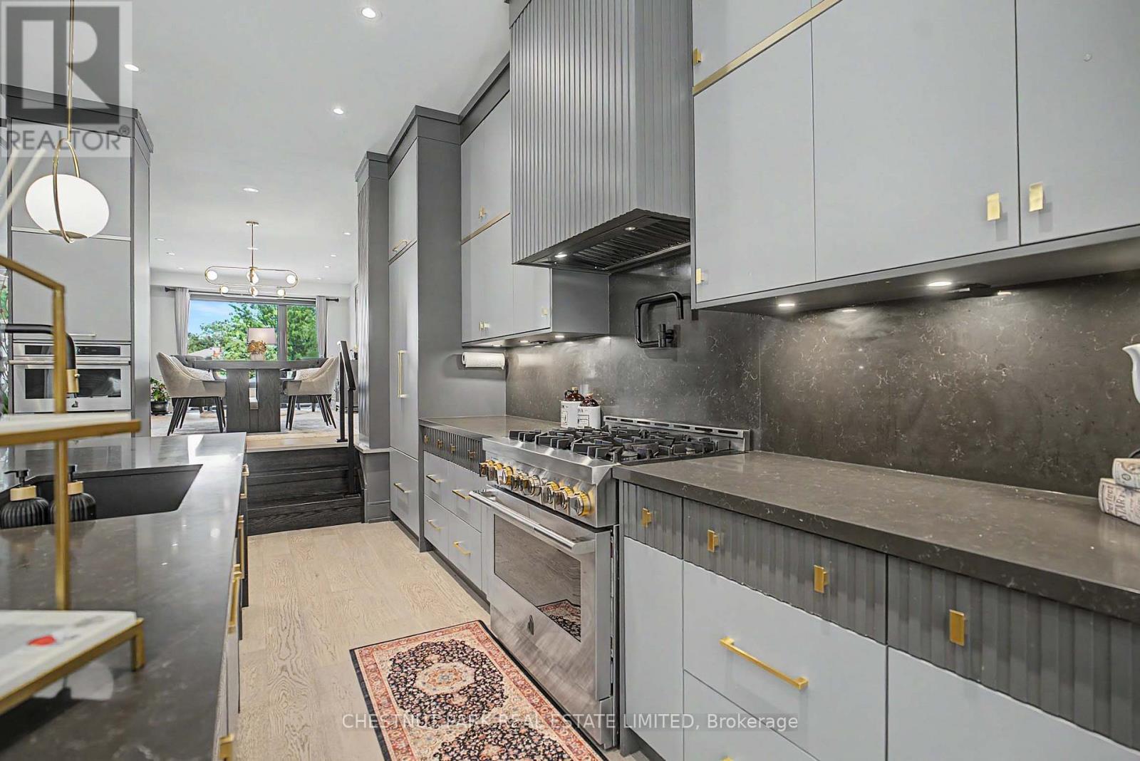 150 Sheldon Avenue, Toronto, Ontario  M8W 4L6 - Photo 14 - W13794984