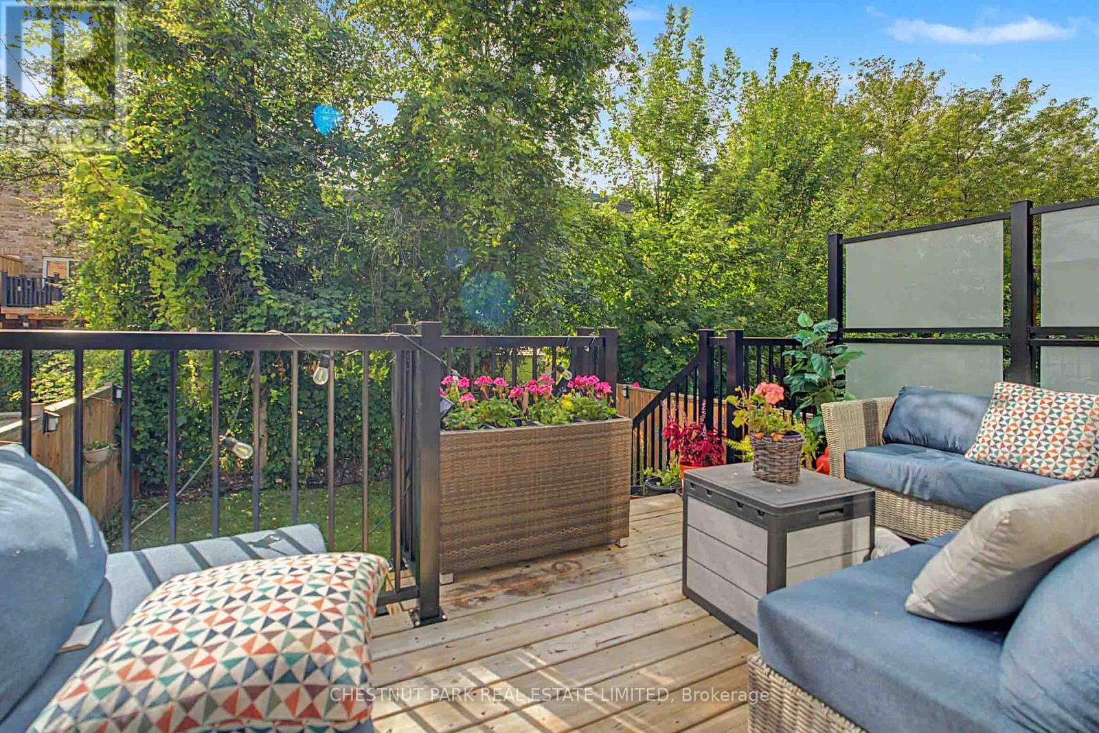 150 Sheldon Avenue, Toronto, Ontario  M8W 4L6 - Photo 19 - W13794984