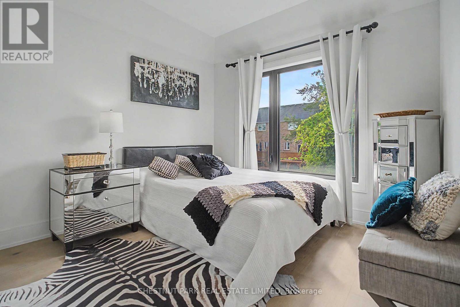 150 Sheldon Avenue, Toronto, Ontario  M8W 4L6 - Photo 24 - W13794984