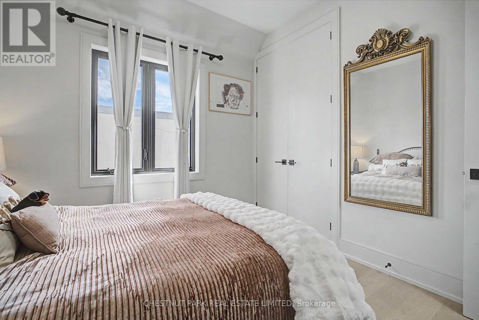 150 Sheldon Avenue, Toronto, Ontario  M8W 4L6 - Photo 30 - W13794984