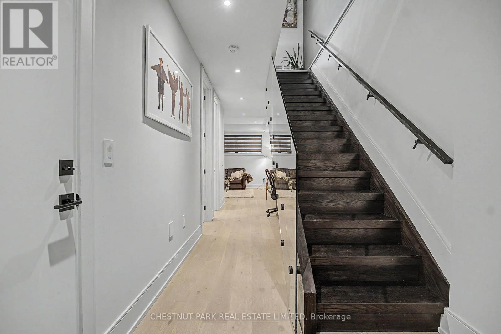 150 Sheldon Avenue, Toronto, Ontario  M8W 4L6 - Photo 42 - W13794984
