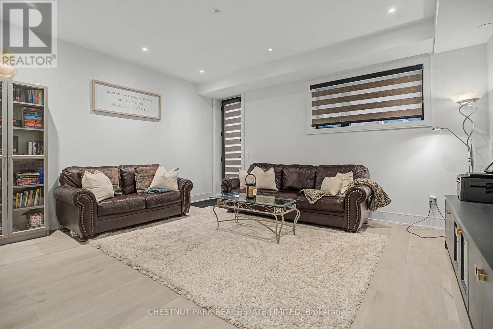 150 Sheldon Avenue, Toronto, Ontario  M8W 4L6 - Photo 43 - W13794984