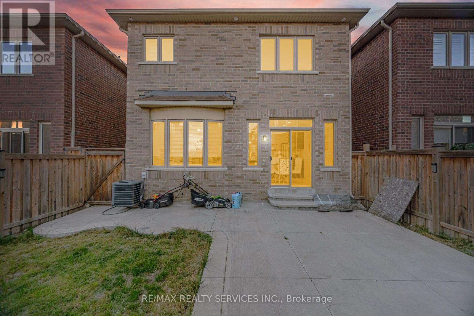279 Remembrance Road, Brampton, Ontario  L7A 4J5 - Photo 50 - W13794990