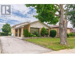 22 MONTERREY DRIVE, Toronto, Ontario