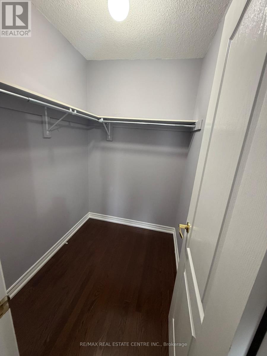 79 Templehill Road, Brampton (Sandringham-Wellington), Ontario  L6R 0Z8 - Photo 16 - W13795016
