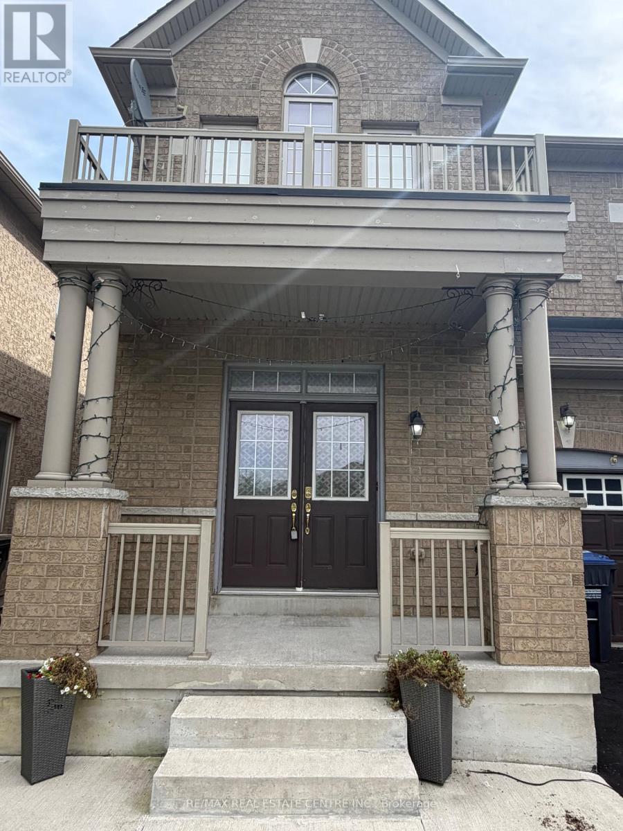 79 Templehill Road, Brampton (Sandringham-Wellington), Ontario  L6R 0Z8 - Photo 2 - W13795016