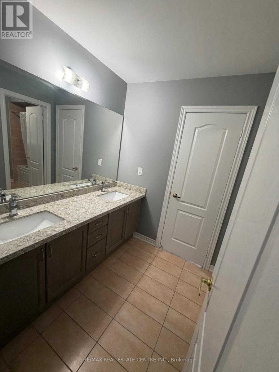 79 Templehill Road, Brampton (Sandringham-Wellington), Ontario  L6R 0Z8 - Photo 24 - W13795016