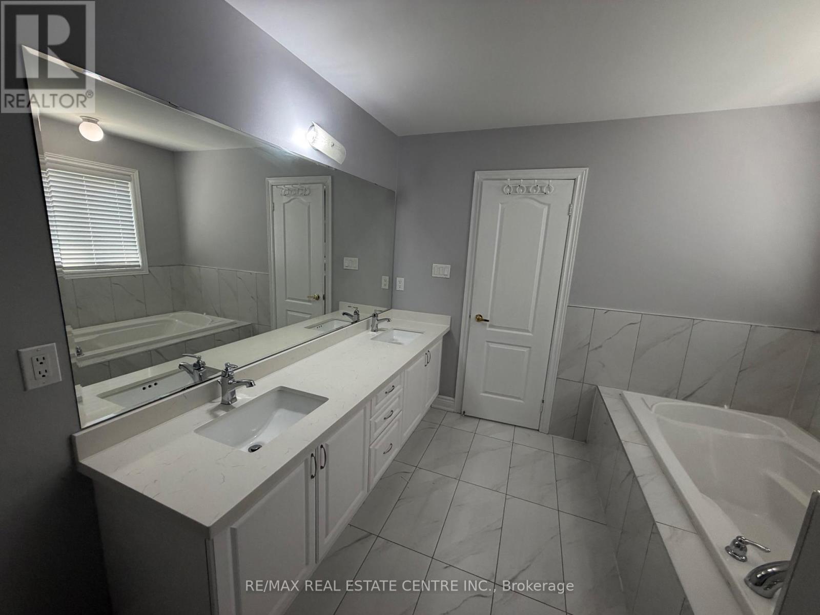 79 Templehill Road, Brampton (Sandringham-Wellington), Ontario  L6R 0Z8 - Photo 34 - W13795016