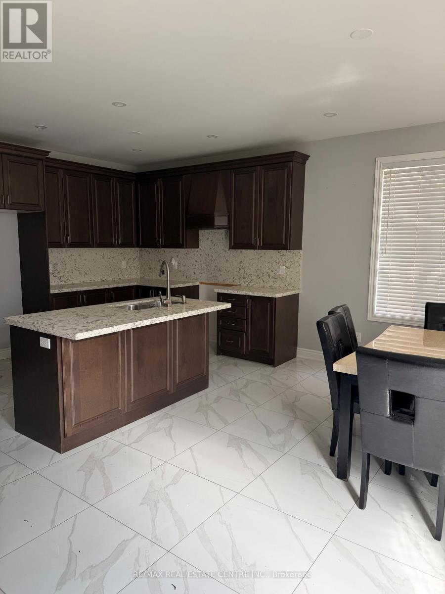 79 Templehill Road, Brampton (Sandringham-Wellington), Ontario  L6R 0Z8 - Photo 8 - W13795016