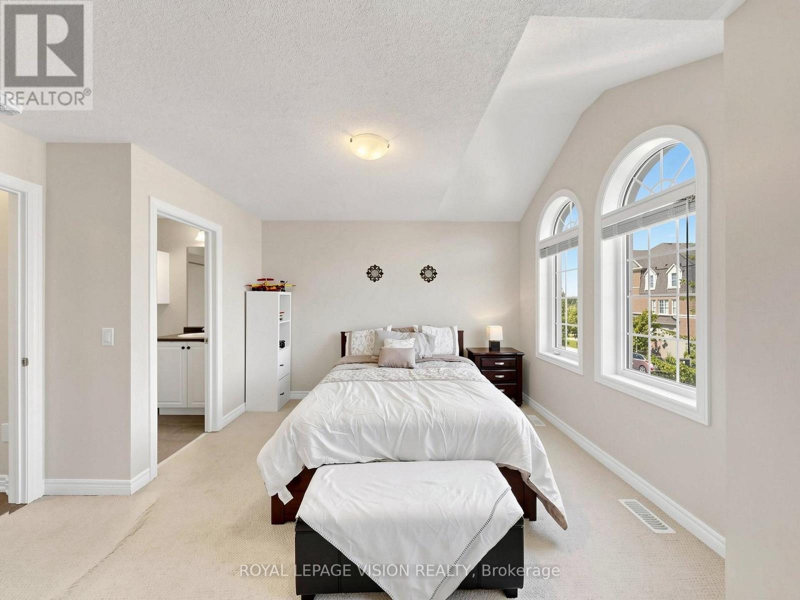 24 Pennycross Crescent, Brampton, Ontario  L7A 4M1 - Photo 12 - W13795034