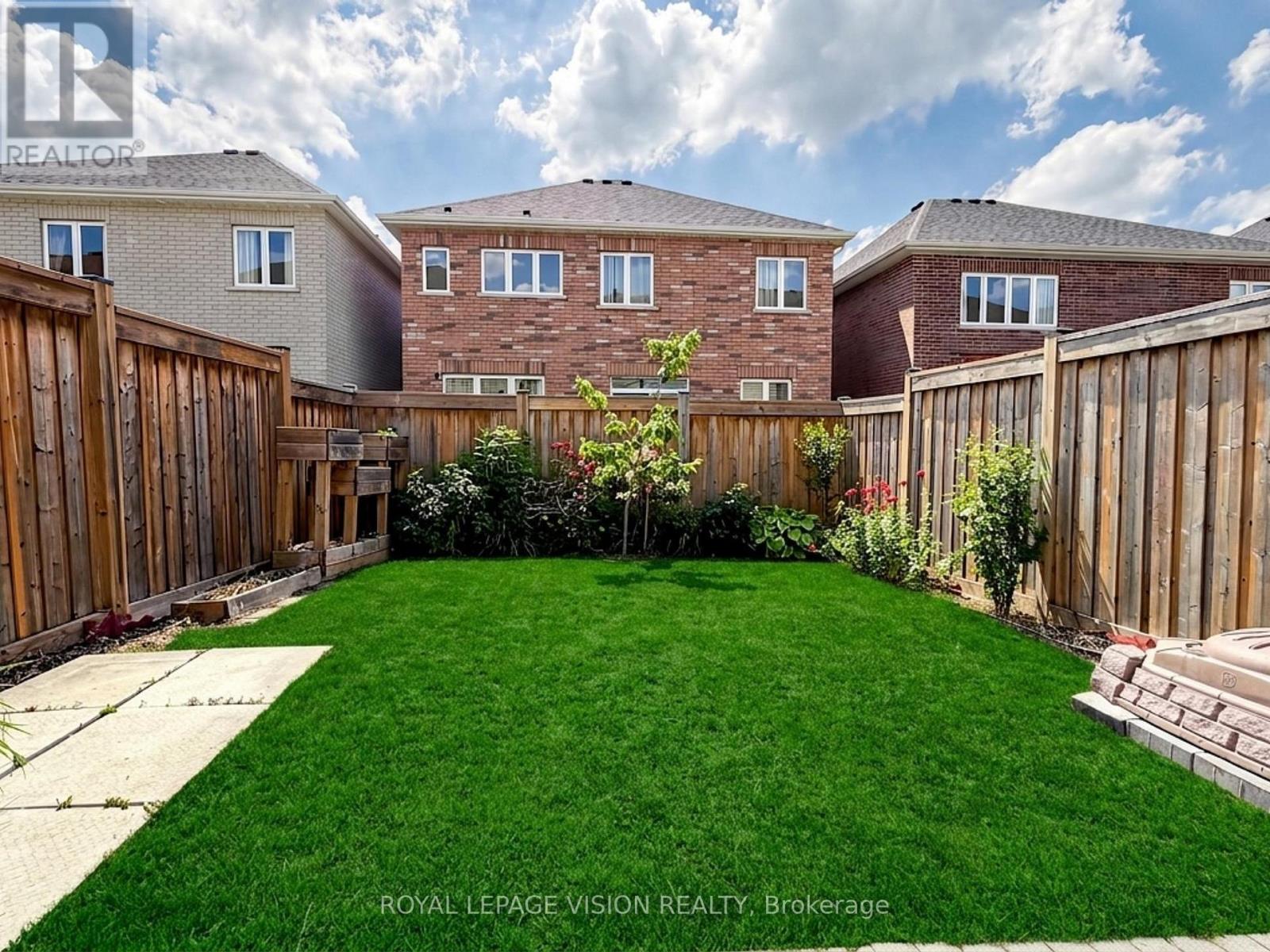24 Pennycross Crescent, Brampton, Ontario  L7A 4M1 - Photo 27 - W13795034