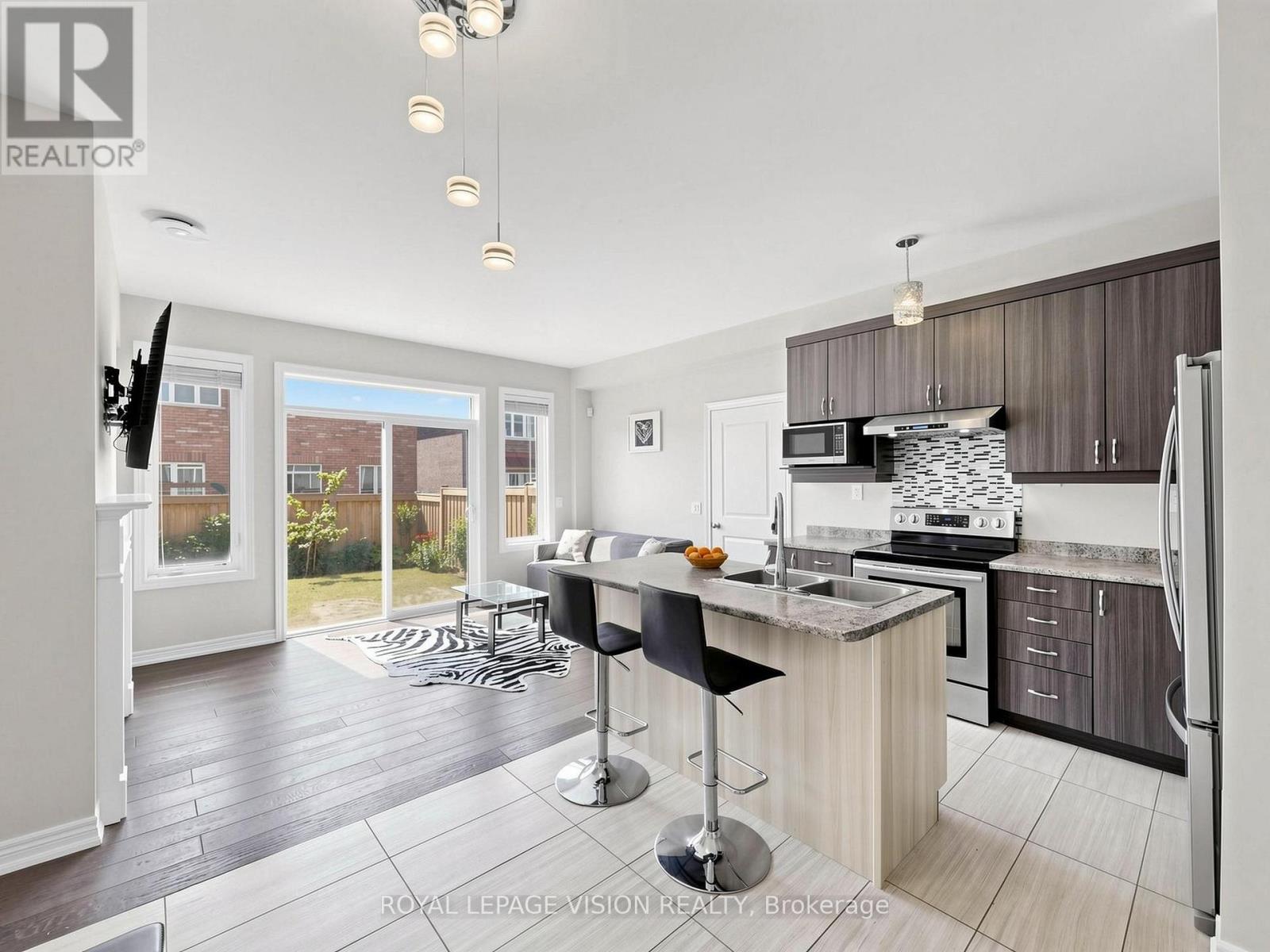 24 Pennycross Crescent, Brampton, Ontario  L7A 4M1 - Photo 9 - W13795034