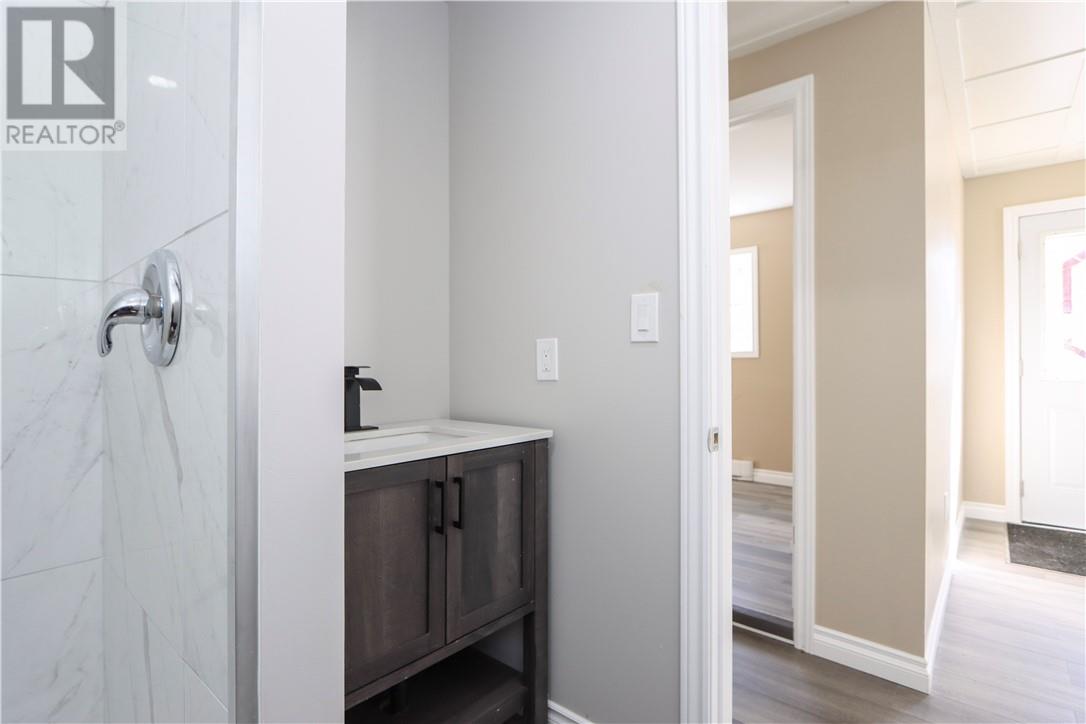 417 Burton Avenue, Sudbury, Ontario  P3C 4K6 - Photo 12 - 2130417