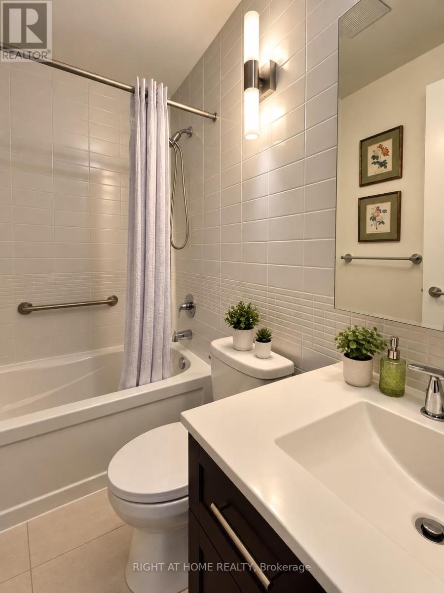 1006 - 28 Linden Street, Toronto, Ontario  M4Y 0A4 - Photo 13 - C13794886