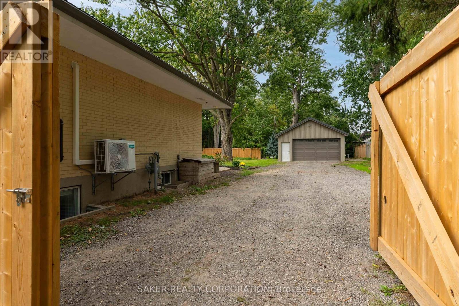 2586 Dundas Street, London East, Ontario  N5V 3C7 - Photo 4 - X13795156