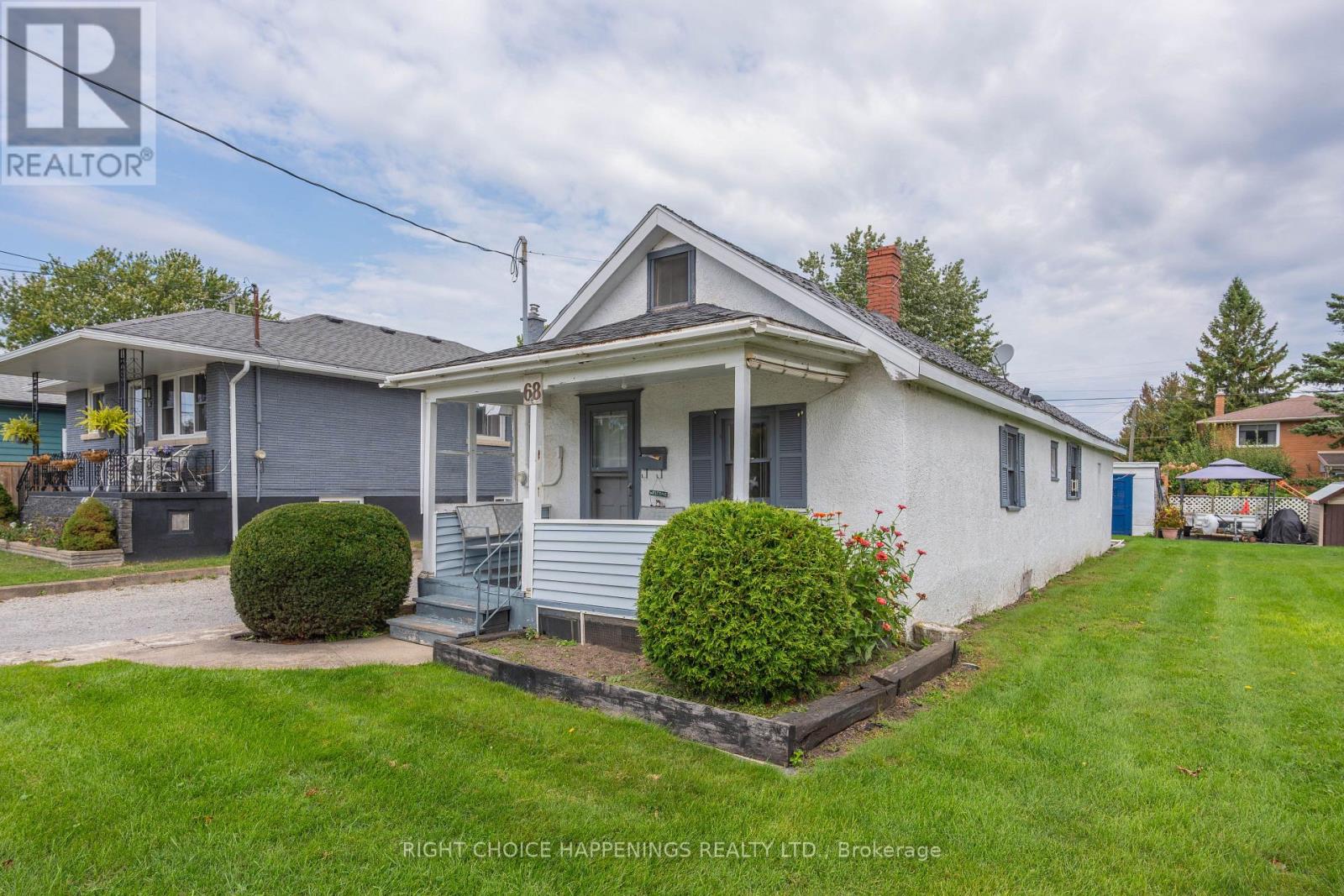68 Christmas Street, Port Colborne, Ontario  L3K 1M5 - Photo 2 - X13795154