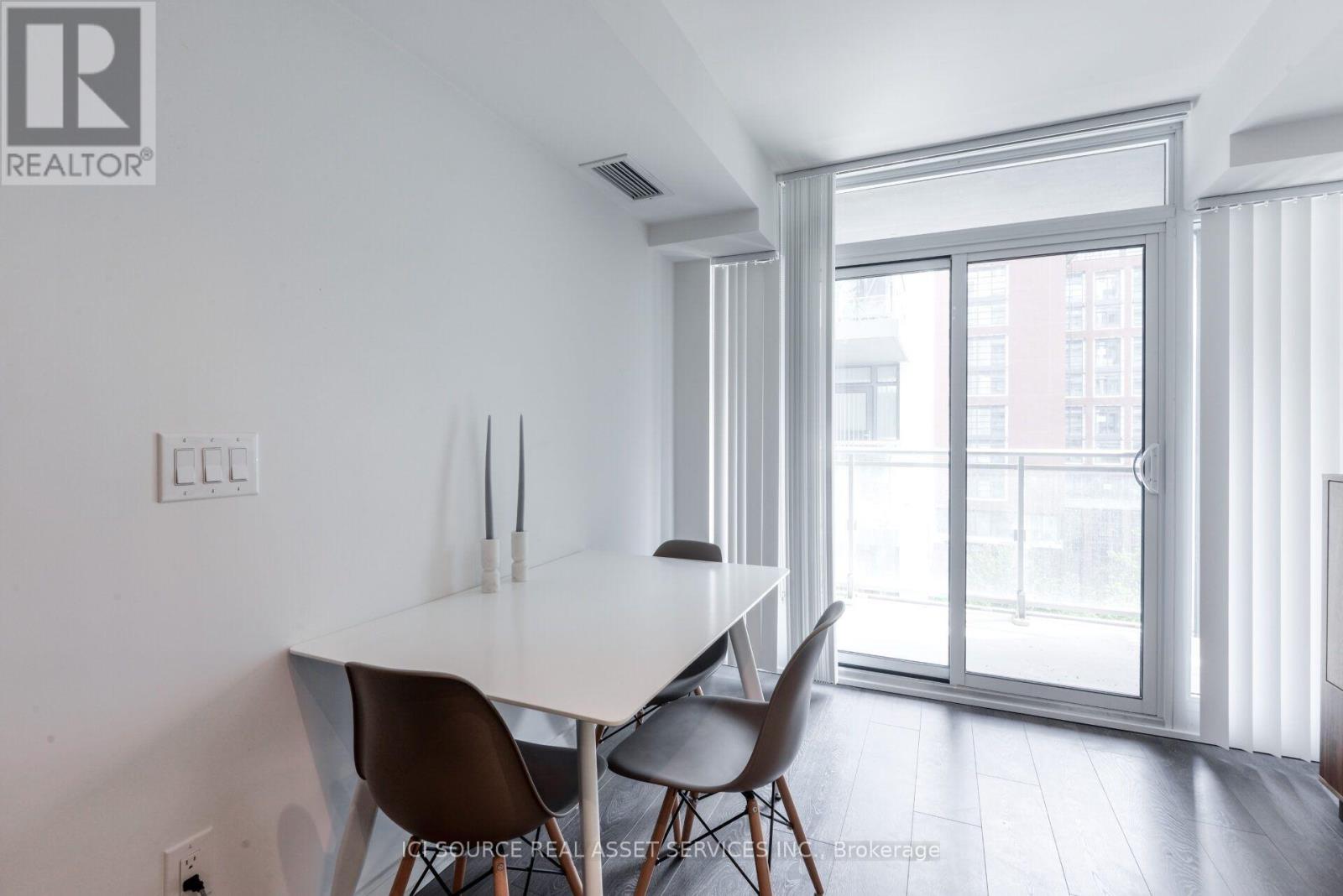 1020 - 525 Adelaide Street W, Toronto, Ontario M5V 0N7 - Photo 8 - C13795142