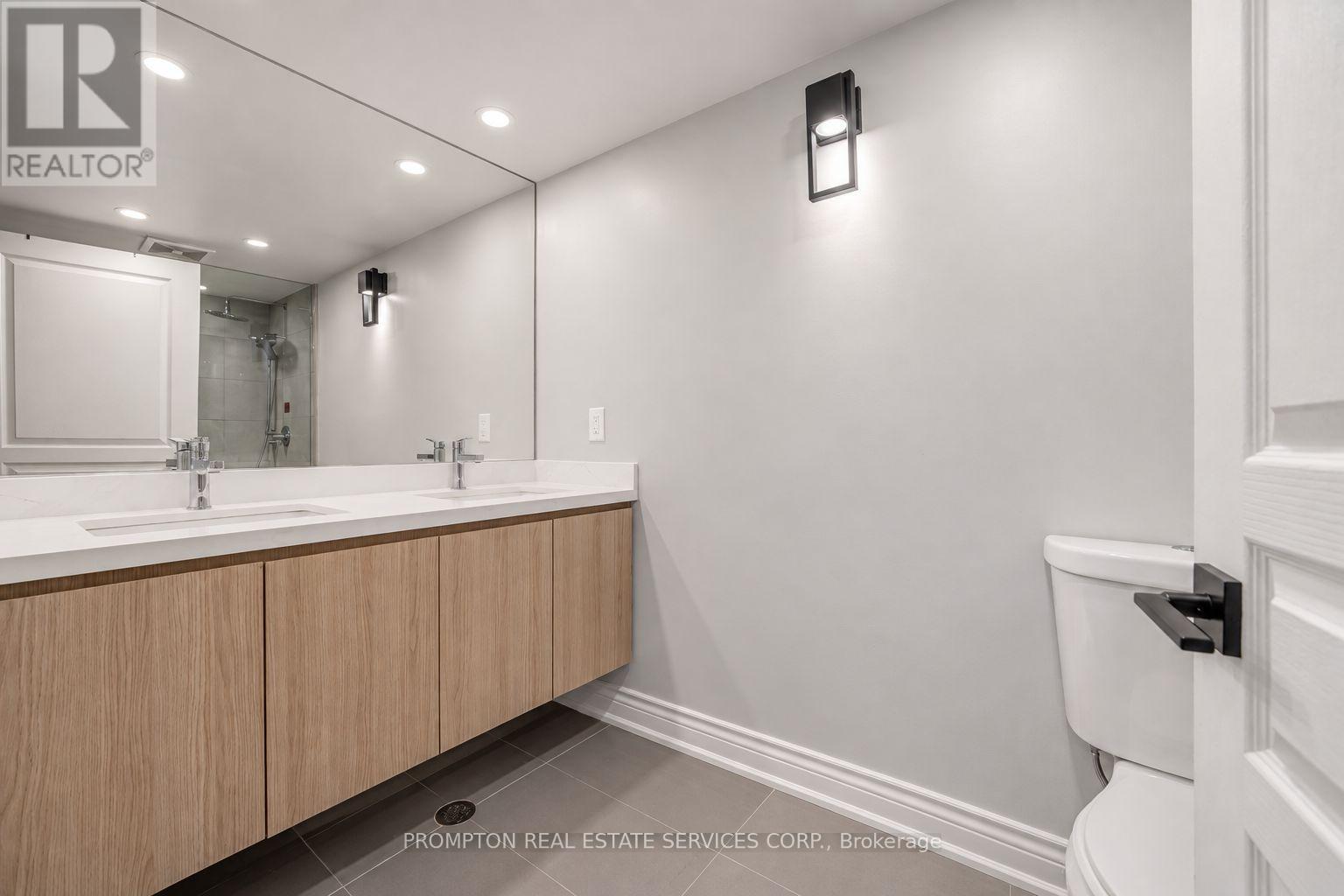 210 - 1 Hycrest Avenue, Toronto, Ontario M2N 6V8 - Photo 4 - C13795178