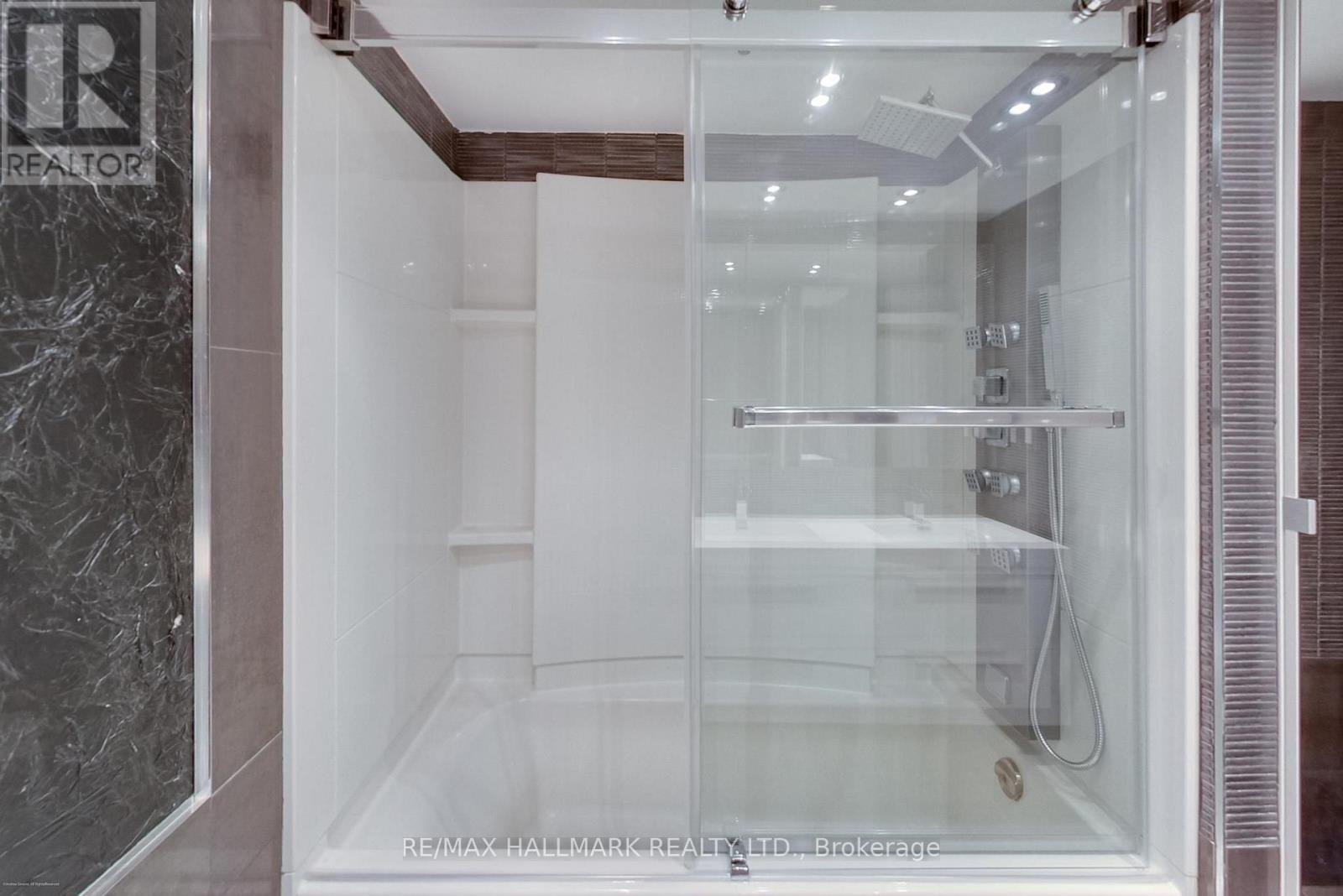 812 - 65 Scadding Avenue, Toronto, Ontario  M5A 4L1 - Photo 22 - C13795198
