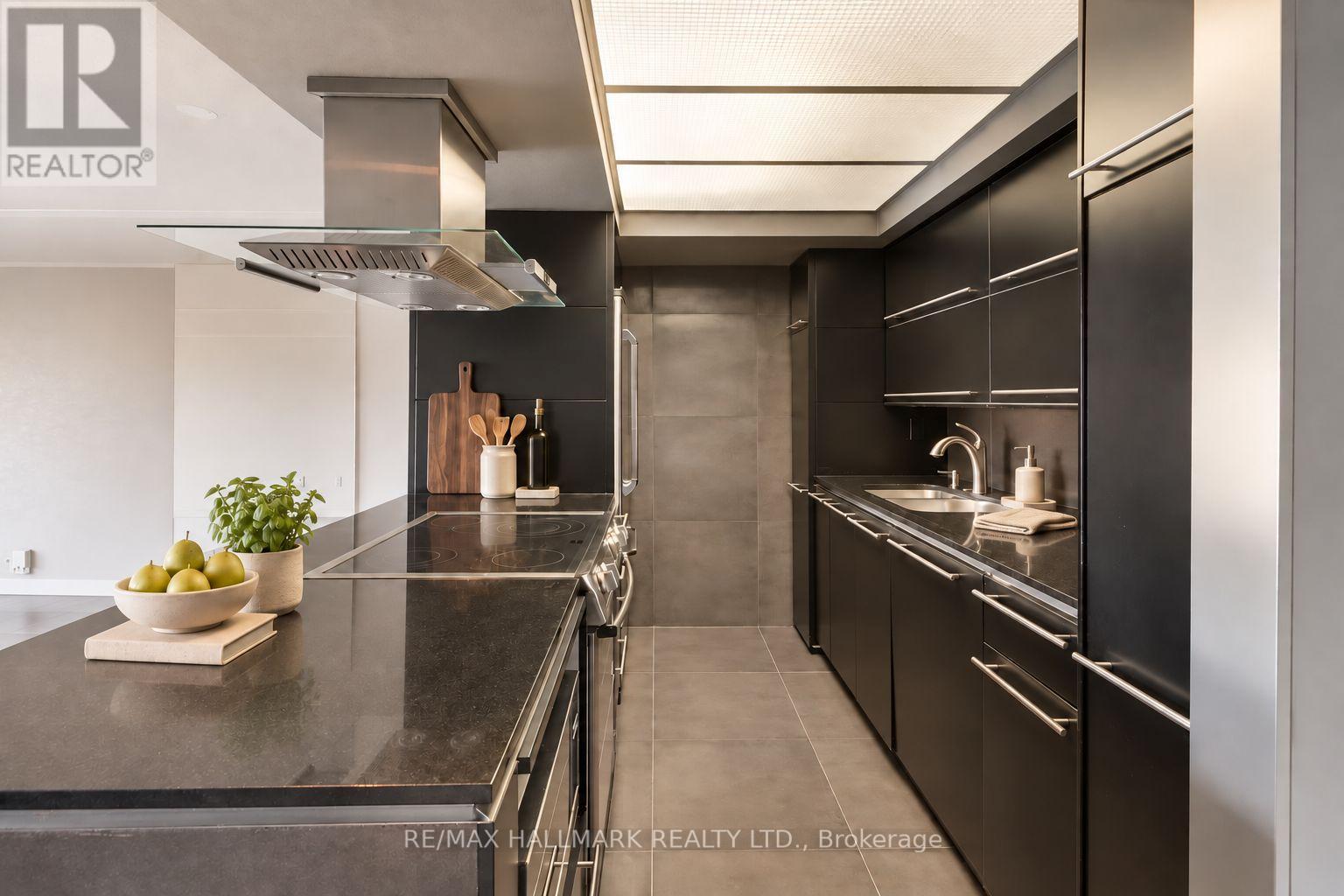 812 - 65 Scadding Avenue, Toronto, Ontario  M5A 4L1 - Photo 5 - C13795198