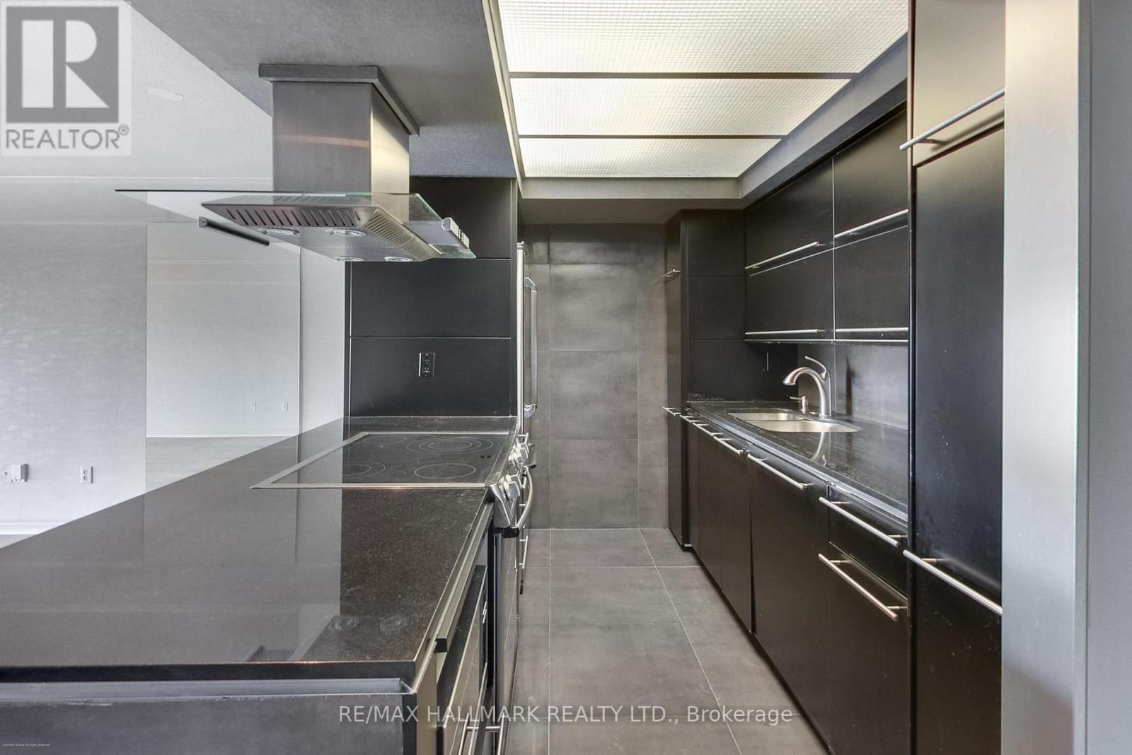 812 - 65 Scadding Avenue, Toronto, Ontario  M5A 4L1 - Photo 6 - C13795198