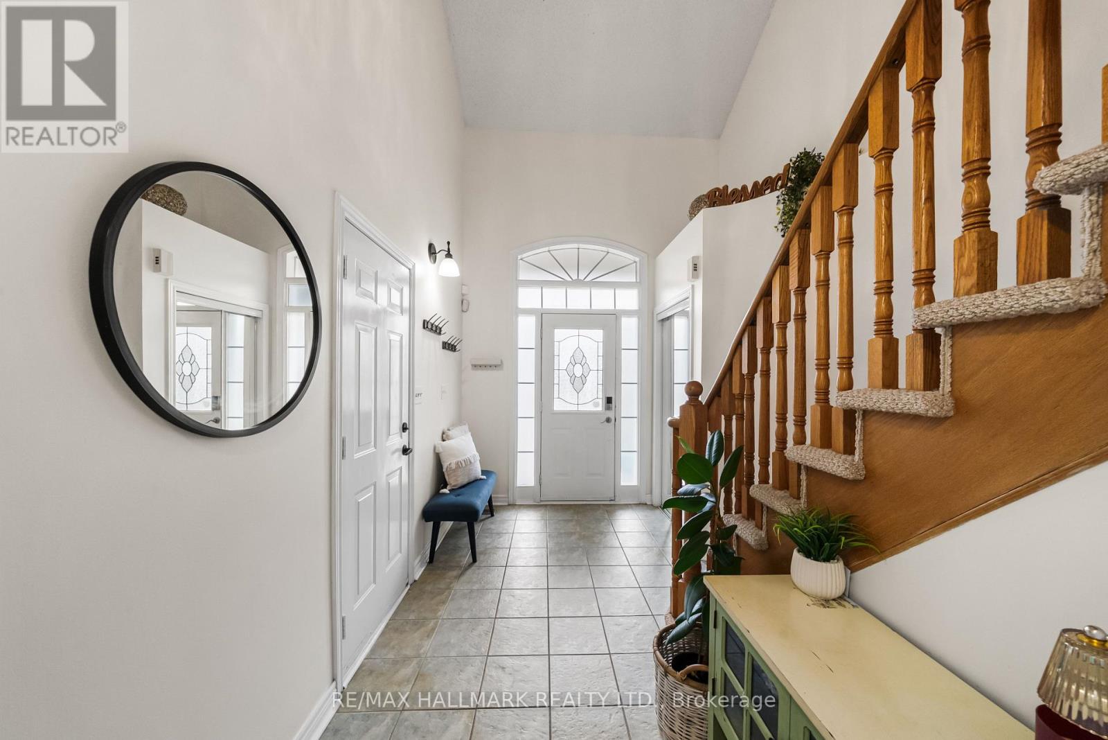 72 Melody Drive, Whitby, Ontario  L1M 1K2 - Photo 6 - E13795164