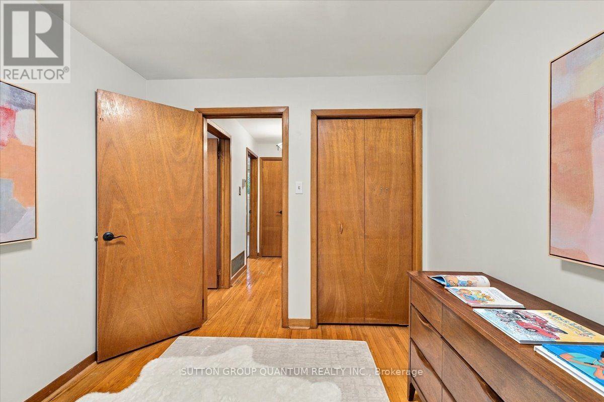 325 Erindale Drive, Burlington, Ontario  L7L 4T3 - Photo 21 - W13795166