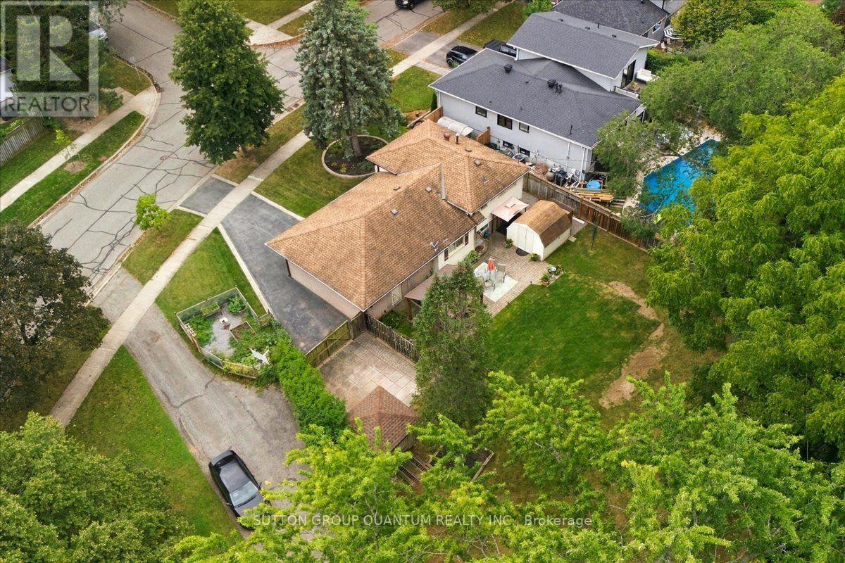 325 Erindale Drive, Burlington, Ontario  L7L 4T3 - Photo 40 - W13795166
