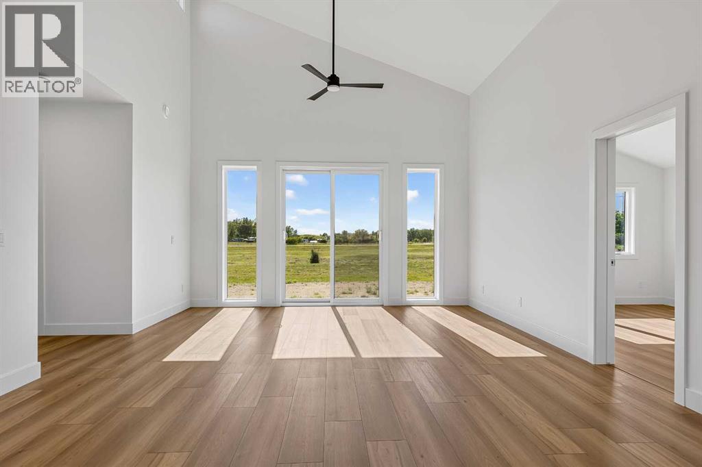 8 Diamond Valley Close, Carbon, Alberta  T0M 0L0 - Photo 12 - A2328129