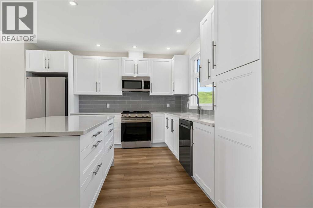 8 Diamond Valley Close, Carbon, Alberta  T0M 0L0 - Photo 5 - A2328129