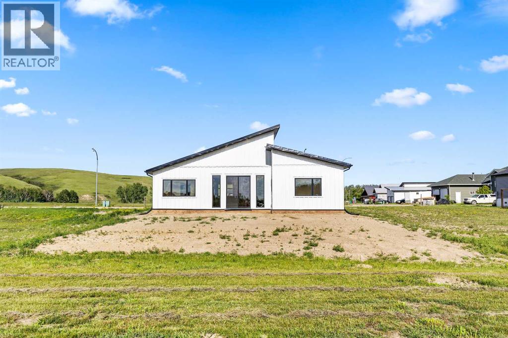 8 Diamond Valley Close, Carbon, Alberta  T0M 0L0 - Photo 31 - A2328129