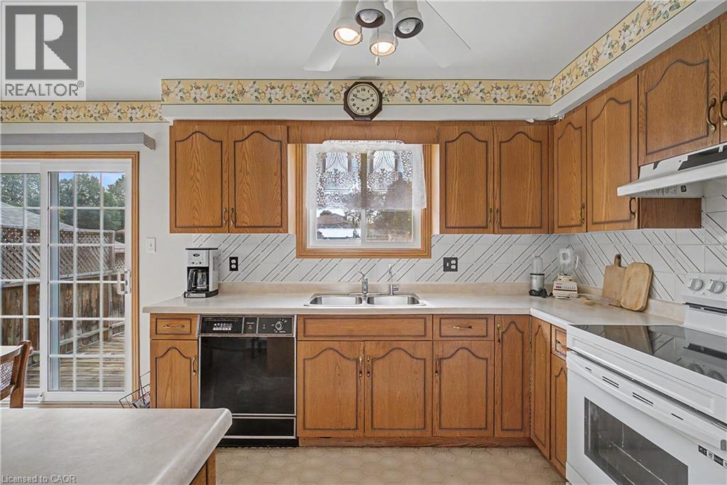 125 Blackwell Drive, Kitchener, Ontario  N2N 2P9 - Photo 15 - 40863129