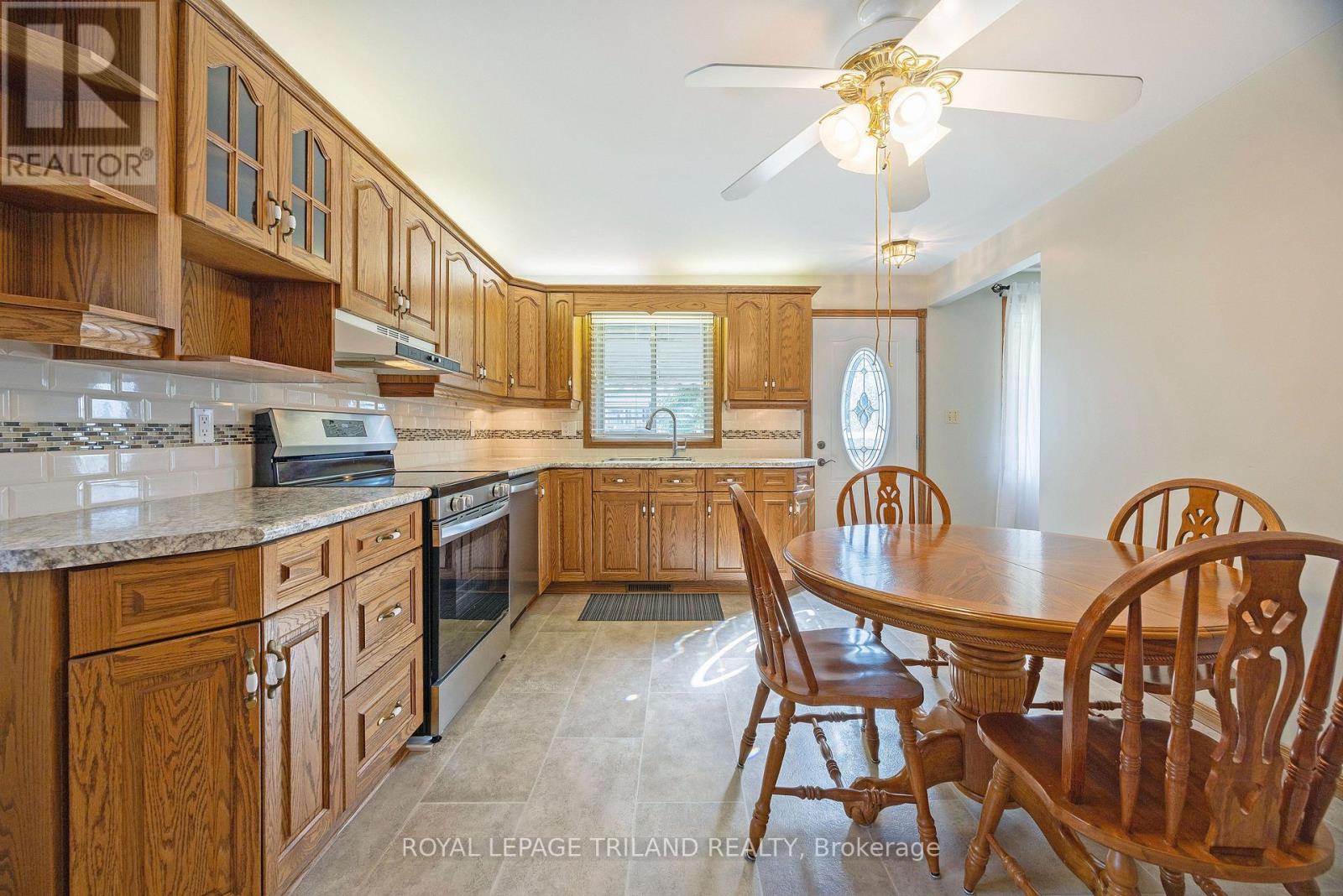 16 Sparta Street, St. Thomas, Ontario  N5R 5G9 - Photo 10 - X13795208
