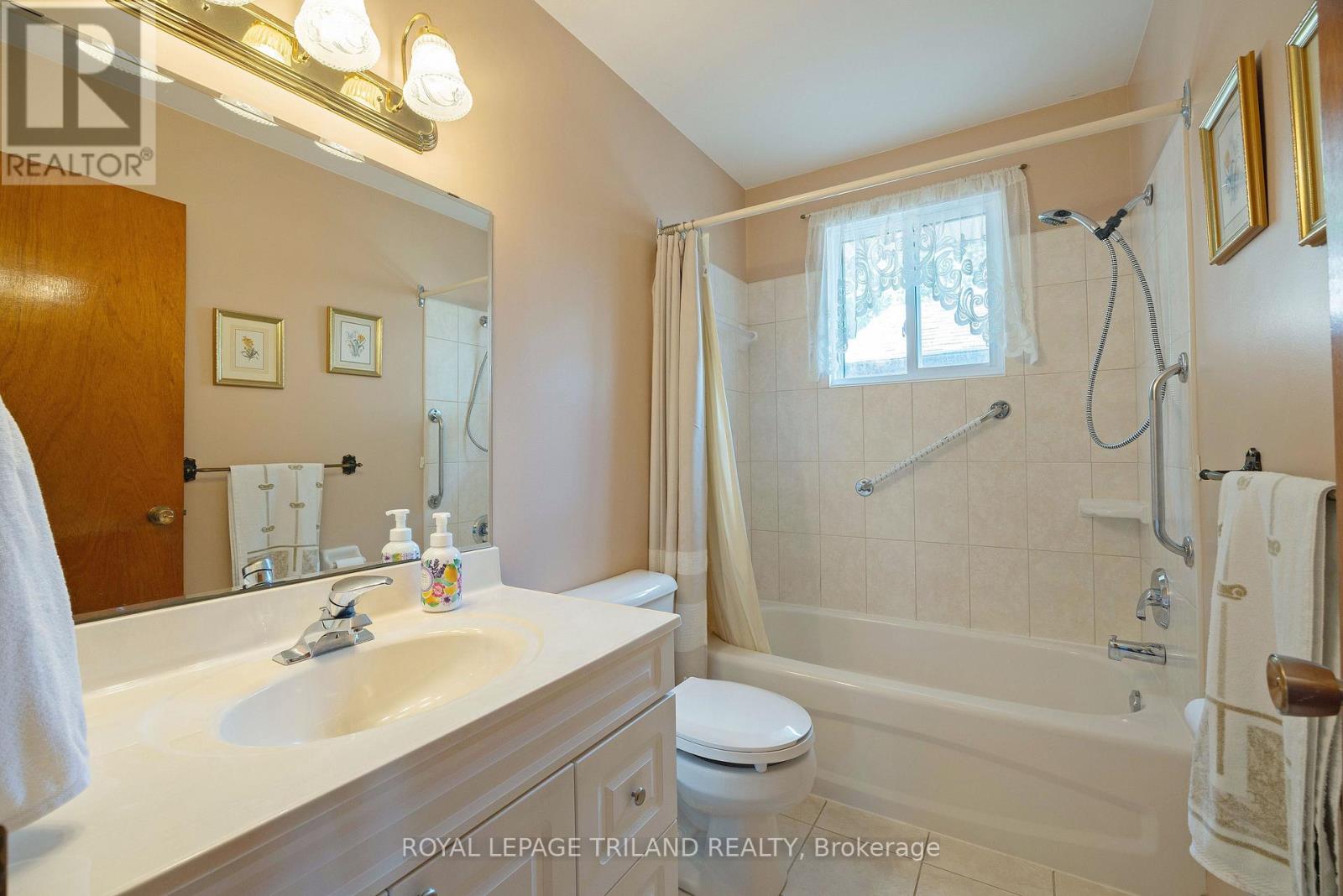 16 Sparta Street, St. Thomas, Ontario  N5R 5G9 - Photo 14 - X13795208