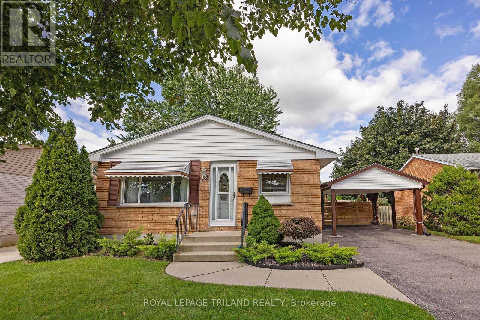 16 Sparta Street, St. Thomas, Ontario  N5R 5G9 - Photo 2 - X13795208
