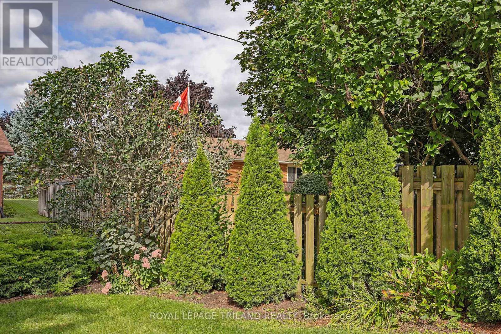16 Sparta Street, St. Thomas, Ontario  N5R 5G9 - Photo 38 - X13795208
