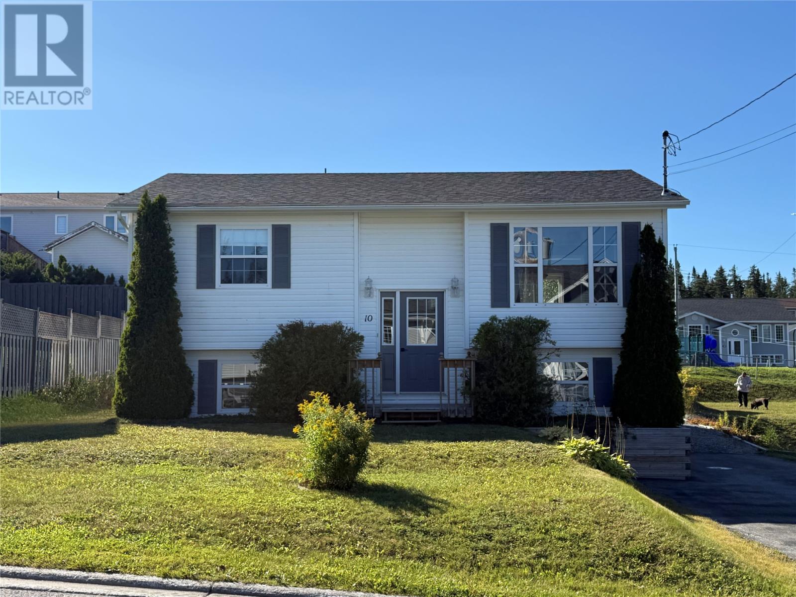 10 Dove Crescent, Massey Drive