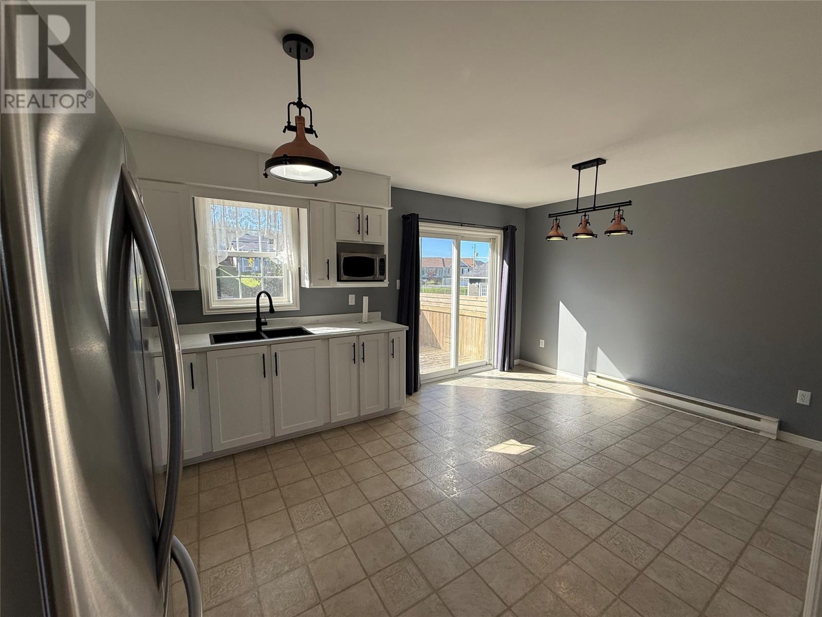 10 Dove Crescent, Massey Drive — photo 8
