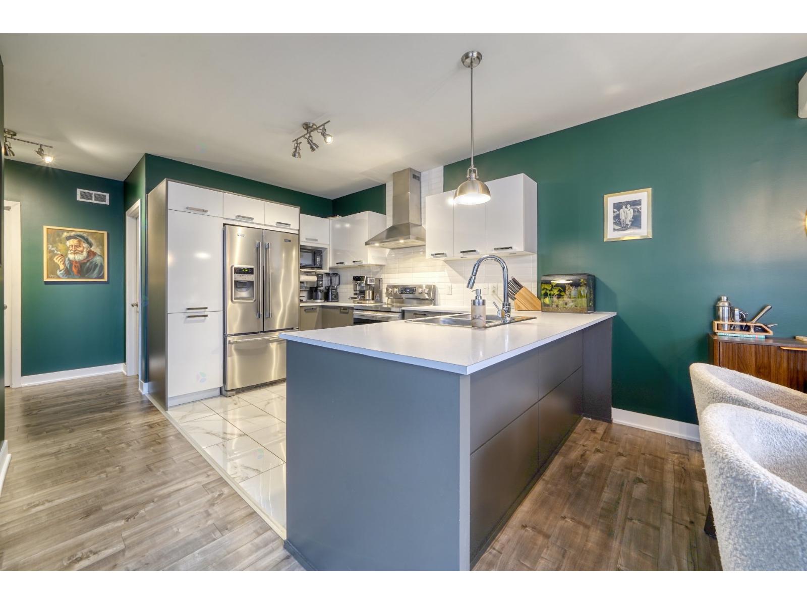 279 Rue Prévert|#9 Saint-Basile-le-Grand Quebec Canada J3N0B9 2